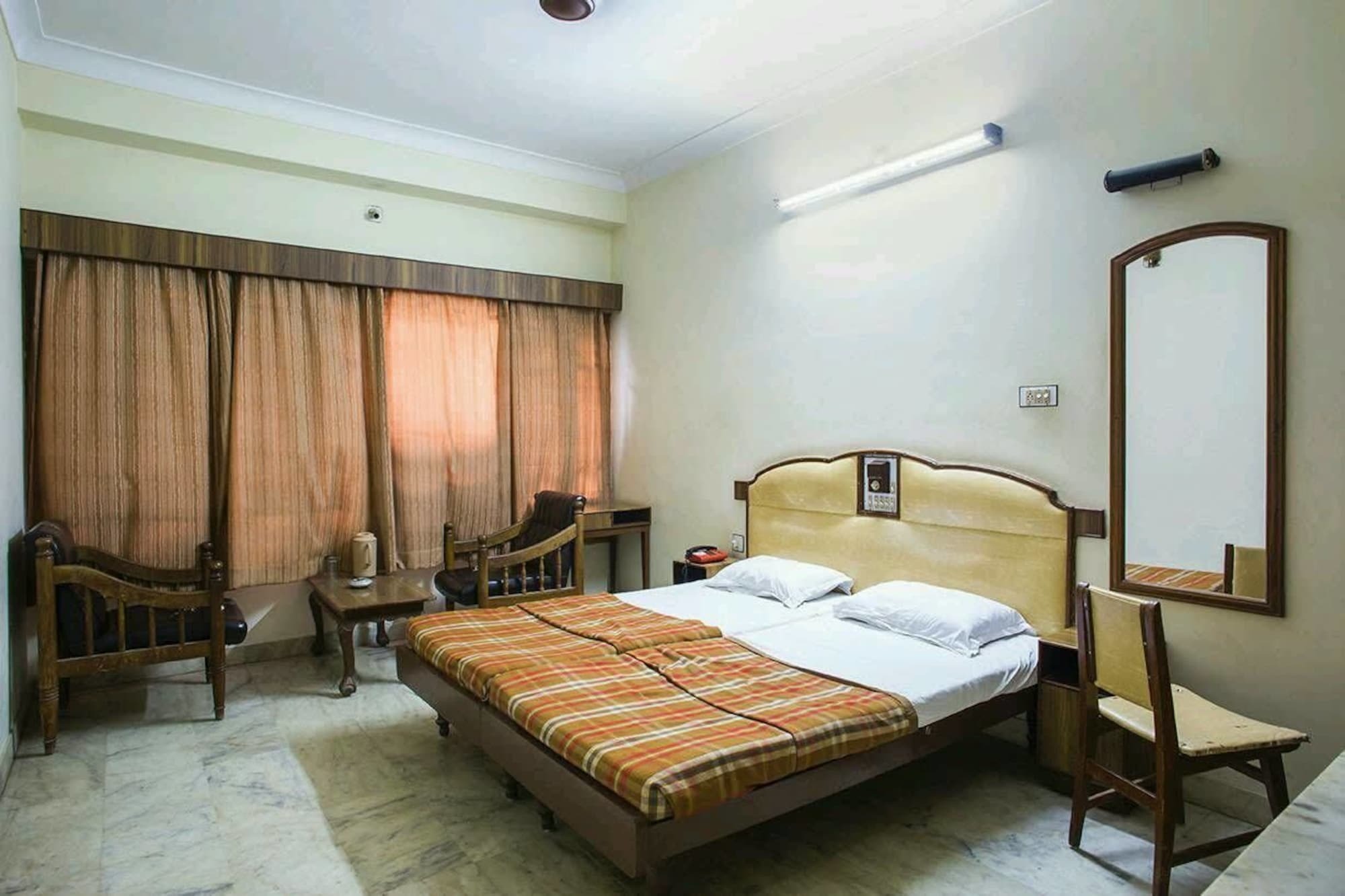 אודייפור Hotel Vinayakam מראה חיצוני תמונה