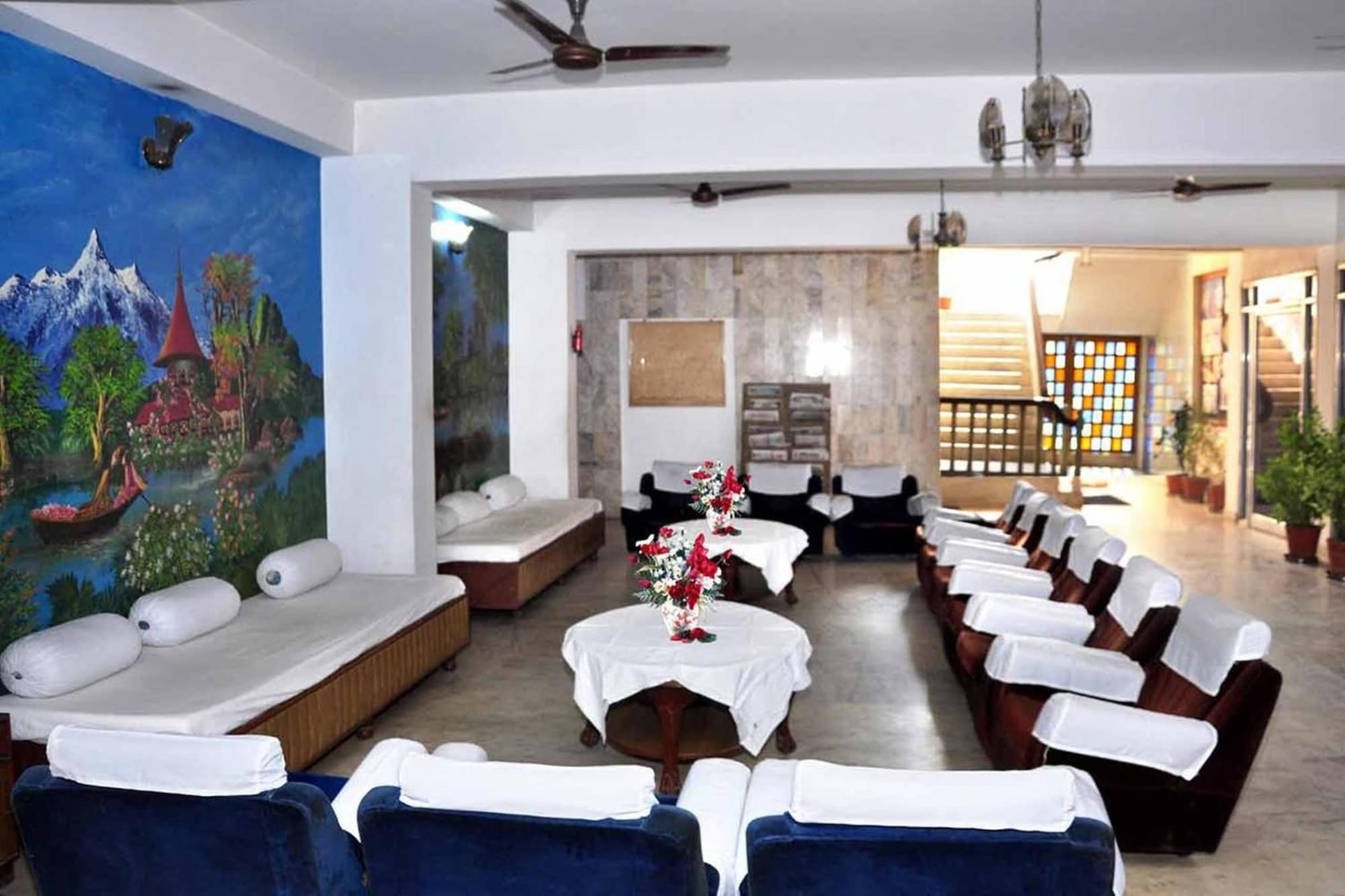 אודייפור Hotel Vinayakam מראה חיצוני תמונה